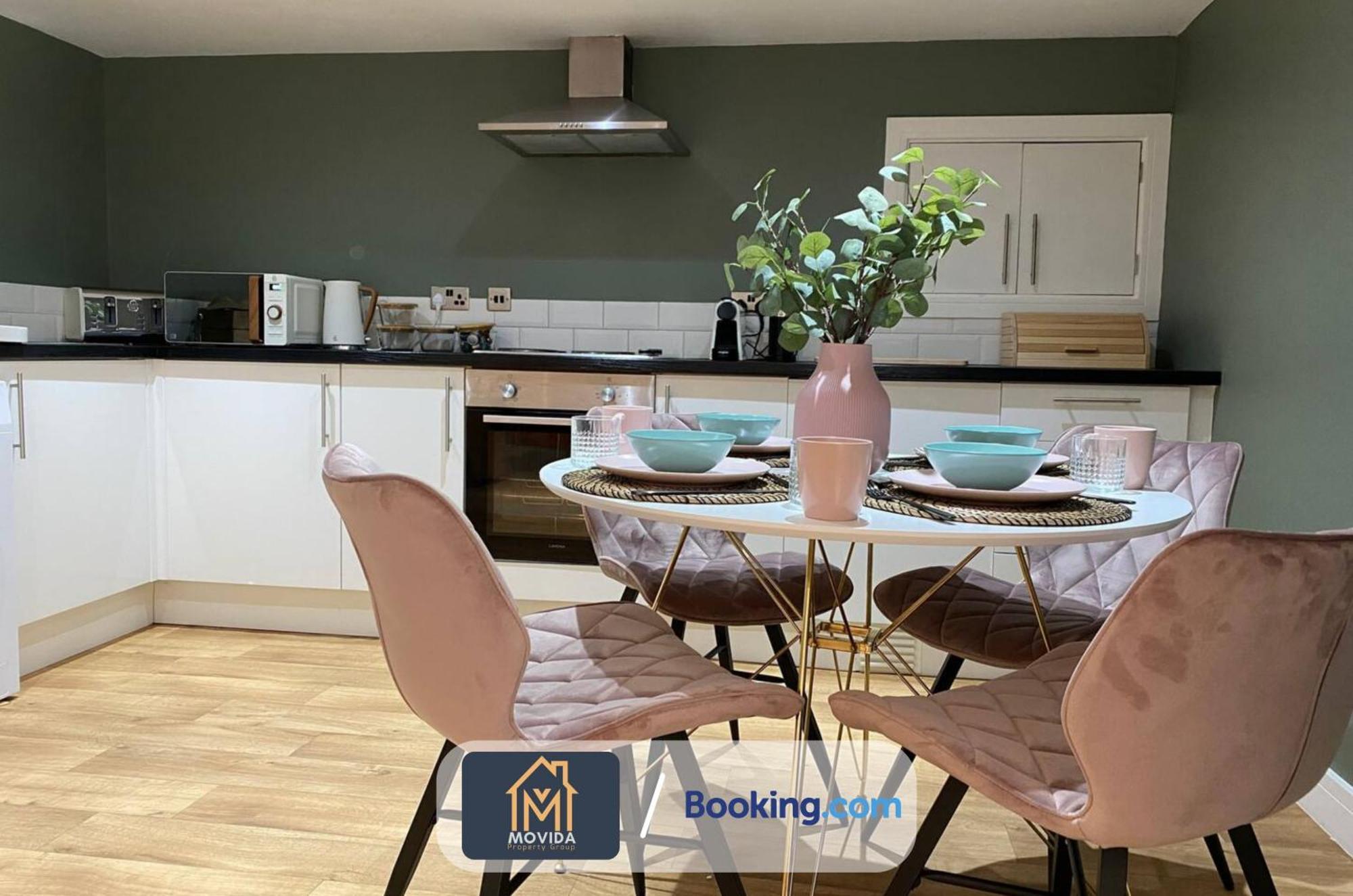Stylish Two Bed Town Centre Apartment By Movida Property Group Short Lets & Serviced Accommodation With Parking Harrogate Luaran gambar