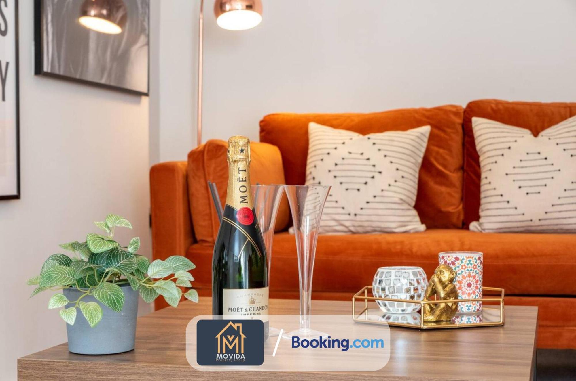 Stylish Two Bed Town Centre Apartment By Movida Property Group Short Lets & Serviced Accommodation With Parking Harrogate Luaran gambar